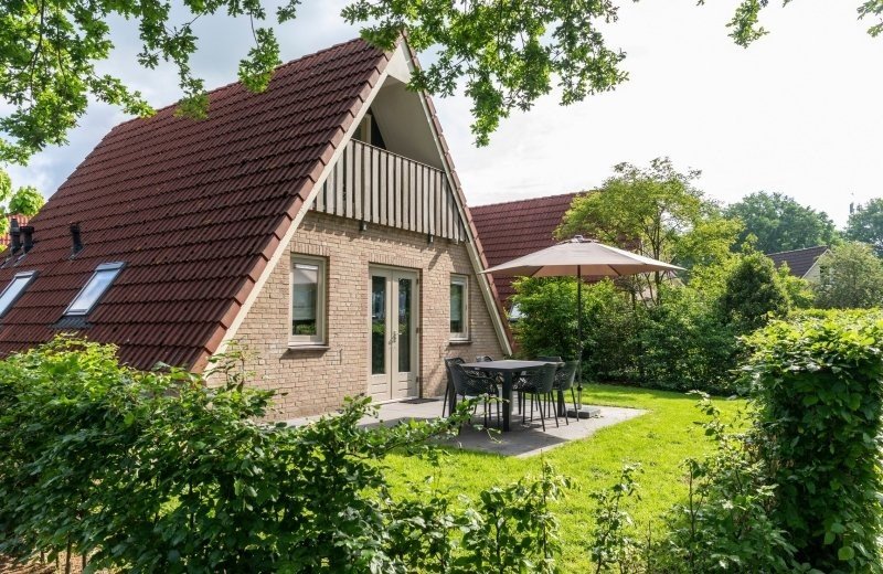 Huisje achterzijde 4-6-persoons