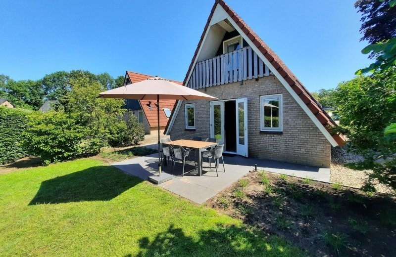 Huisje uitzichtzijde PLUS 4-6-persoons